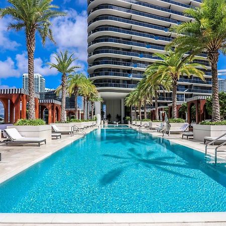 Aluna Lux Suites At Sls Lux Brickell Building Miami Eksteriør billede